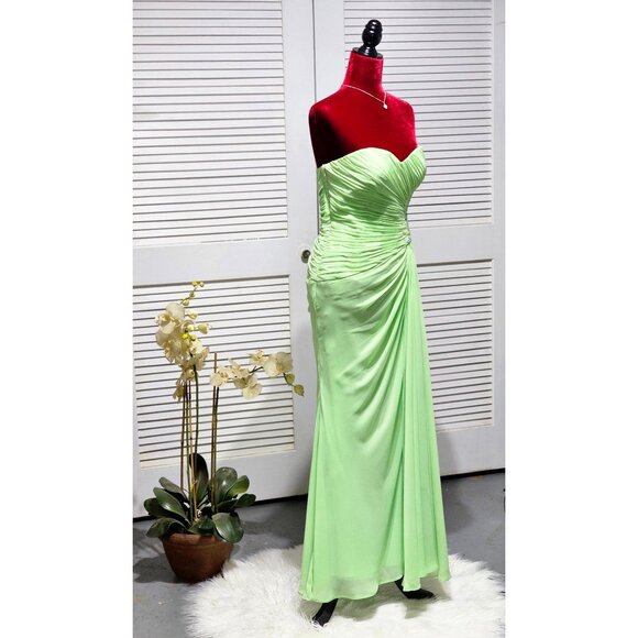 Faviana Women's Strapless Light Green Evening Gown Ruched Bodice Dress Sz 8 2221 - Picture 3 of 15